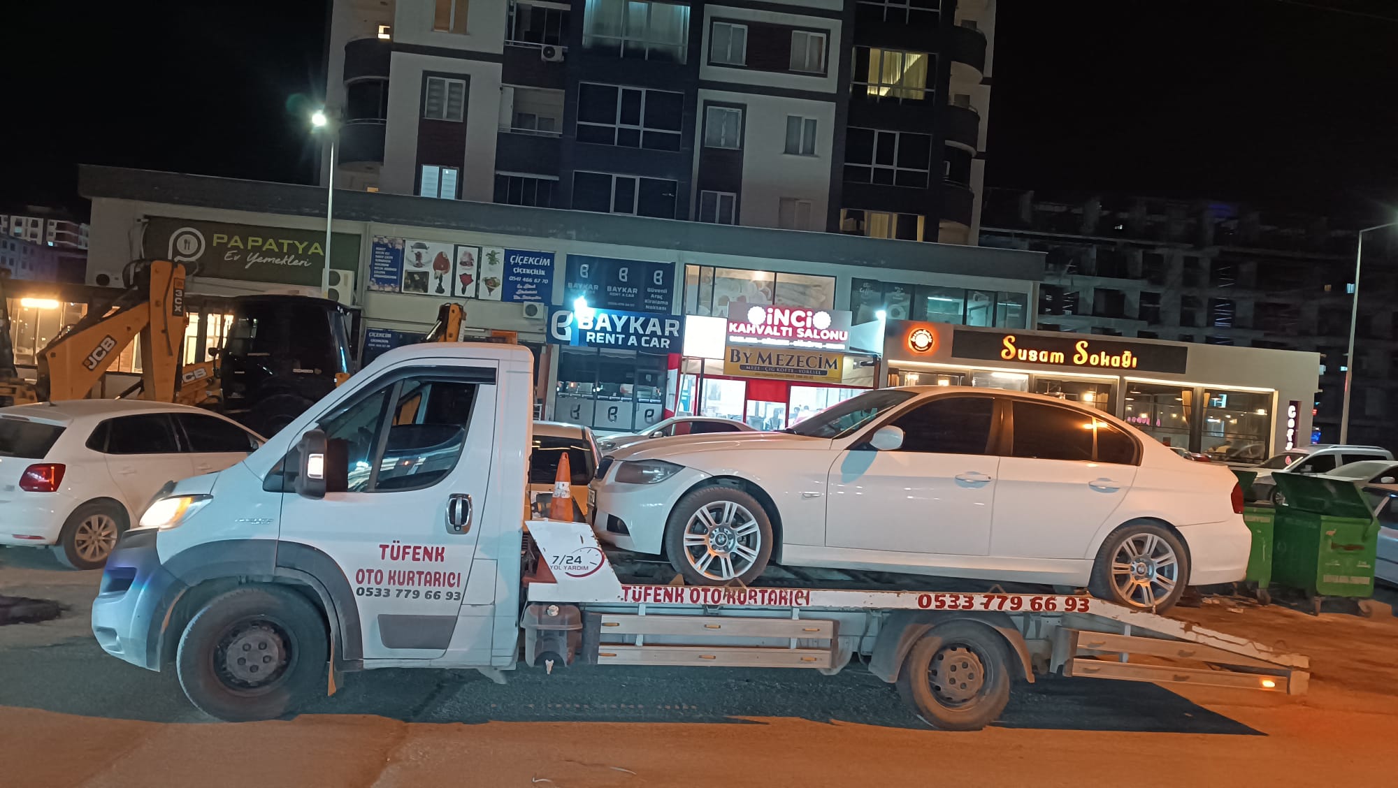 Yol yardım ve oto çekici çalışması